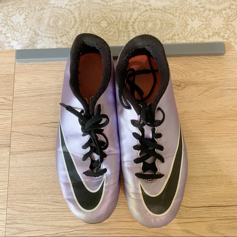 Purple Mercurial Cleats Nike - Picture 2 of 5